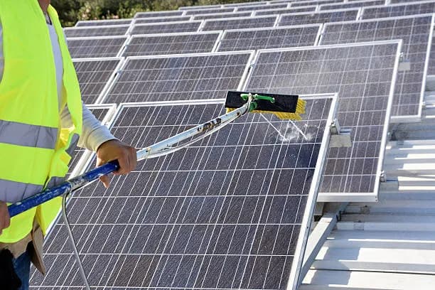 How Dirty Solar Panels Affect Your Energy Efficiency